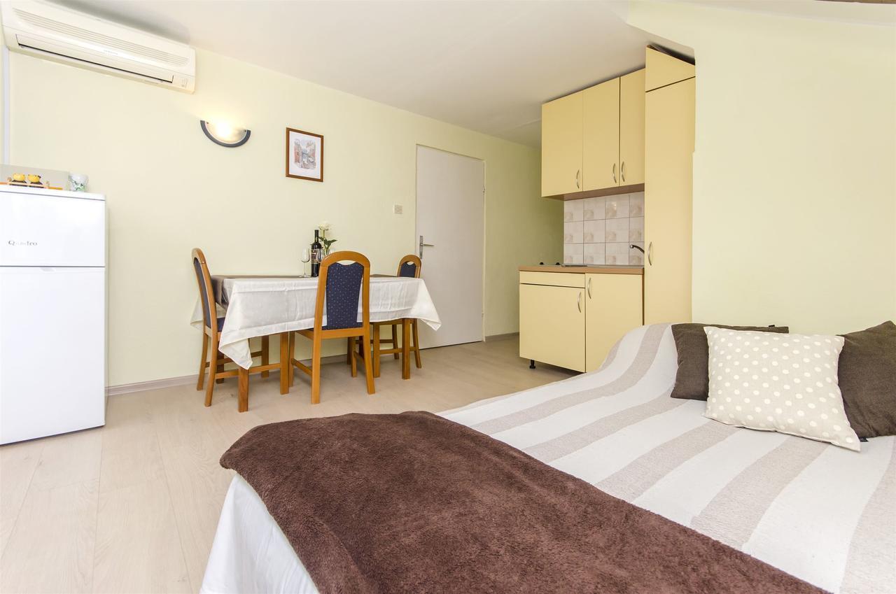 Apartments Toni ヴォディツェ エクステリア 写真